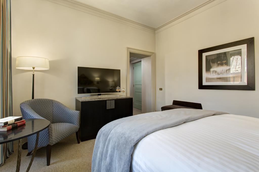 Hotel Rocco Forte De Russie